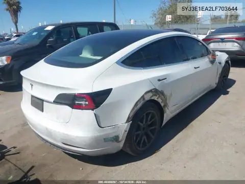5YJ3E1EA2LF703644 — 2020 Tesla Model 3, zdjęcie 4 z IAAI, Prawy bok