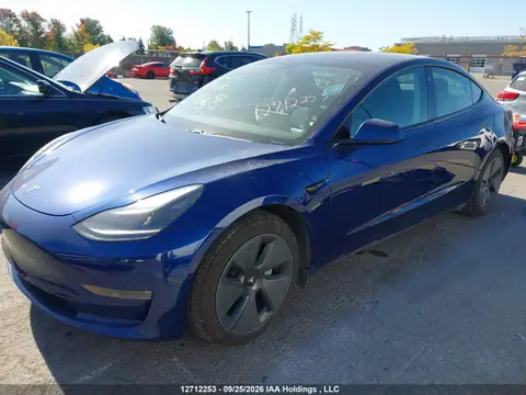 5YJ3E1EB7MF924098 — 2021 Tesla Model 3, foto 2 de IAAI 23.10.2026, Parte trasera