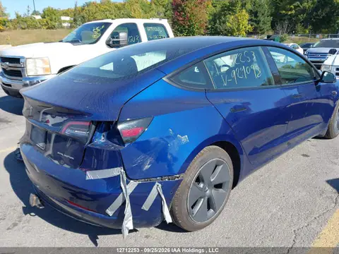 5YJ3E1EB7MF924098 — 2021 Tesla Model 3, foto 4 de IAAI 23.10.2026, Parte trasera