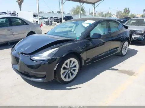 5YJ3E1EB8MF056824 — 2021 Tesla Model 3, photo 2 from IAAI, Right rear