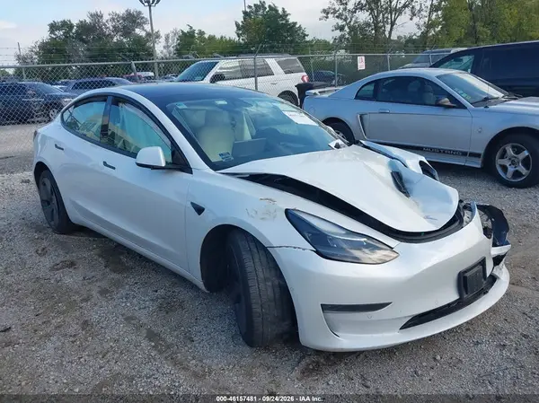 5YJ3E1EB6MF048463 Tesla Model 3 2021 — повреждение Передняя часть, фото до ремонта