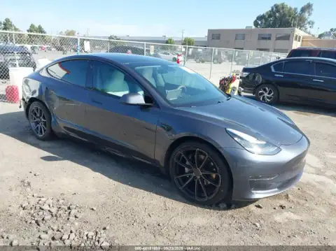 5YJ3E1EB6MF847904 — 2021 Tesla Model 3, задняя часть справа (Right Rear), фото до ремонта