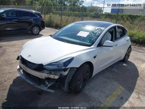 5YJ3E1EB6MF948070 — 2021 Tesla Model 3, photo 2 from IAAI, Front and rear
