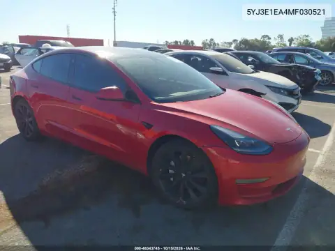 5YJ3E1EA4MF030521 — 2021 Tesla Model 3, Parte delantera, fotos antes de reparar
