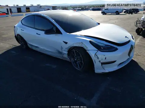 5YJ3E1EA1MF978486 — 2021 Tesla Model 3, Parte delantera, fotos antes de reparar