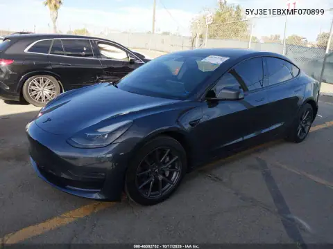 5YJ3E1EBXMF070899 — 2021 Tesla Model 3, фото 2 с аукциона IAAI, ЗАДНЯЯ ЧАСТЬ
