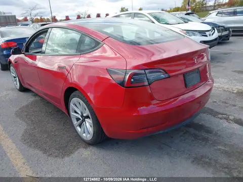 5YJ3E1EB4NF301829 — 2022 Tesla Model 3, zdjęcie 3 z IAAI 23.10.2026, Lewy tył