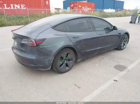 5YJ3E1EB0NF158068 — 2022 Tesla Model 3, фото 4 з IAAI, Лівий бік