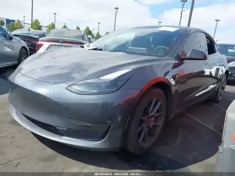 5YJ3E1EB2PF622352 — 2023 Tesla Model 3, photo 2 from IAAI, Right side