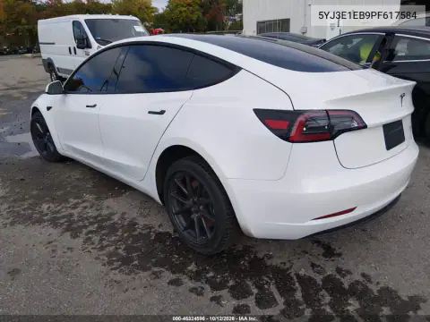 5YJ3E1EB9PF617584 — 2023 Tesla Model 3, photo 3 from IAAI, Right front