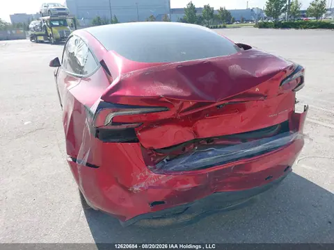 2024 Tesla MODEL 3 VIN LRW3E7EB2RC135975 фото 3