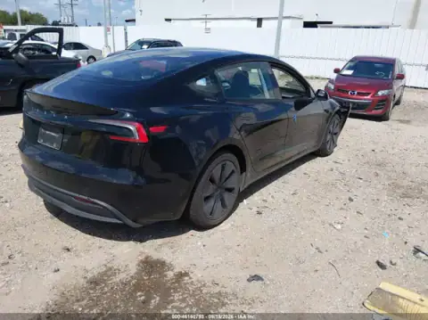 5YJ3E1EA2RF726656 — 2024 Tesla Model 3, photo 4 from IAAI, Front end