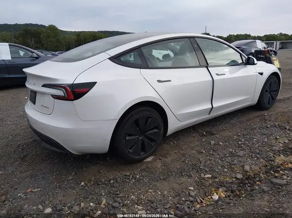 5YJ3E1EB5RF844547 — 2024 Tesla Model 3, photo 4 from IAAI, Flood