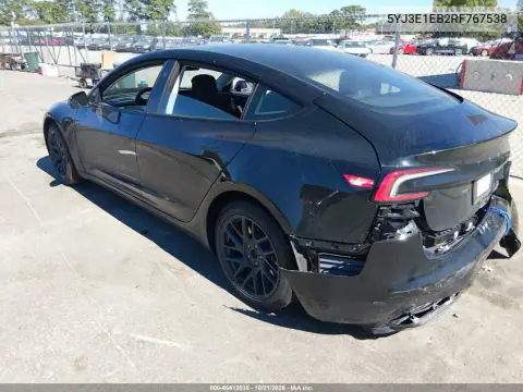 5YJ3E1EB2RF767538 — 2024 Tesla Model 3, фото 3 с аукциона IAAI, передняя и задняя части