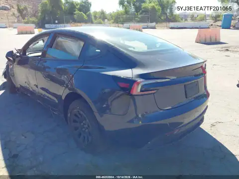 5YJ3E1EA7TF201065 — 2026 Tesla Model 3, ფოტო 3, IAAI, წინა ნაწილი