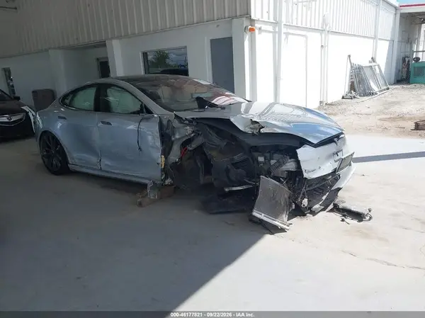 5YJSA1E23HF178679 — 2017 Tesla Model S, წინა მარჯვენა ნაწილი (Right Front), ფოტოები შეკეთებამდე