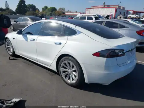 5YJSA1E1XHF183451 — 2017 Tesla Model S, zdjęcie 3 z IAAI, Przód
