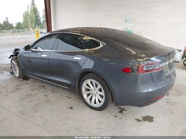 2017 TESLA MODEL S VIN 5YJSA1E22HF232196 фото 3