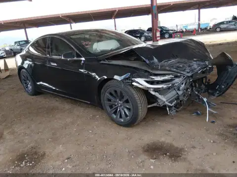 5YJSA1E23JF239809 — 2018 Tesla Model S, წინა ნაწილი (Front End), ფოტოები შეკეთებამდე