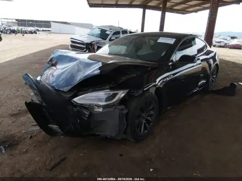 5YJSA1E23JF239809 — 2018 Tesla Model S, photo 2 from IAAI, Front end