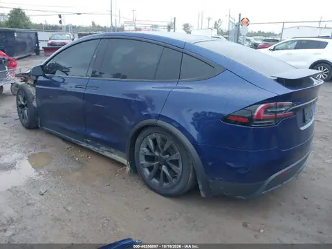 7SAXCDE54RF449670 — 2024 Tesla Model X Long Range, zdjęcie 3 z IAAI 29.10.2026, Przód