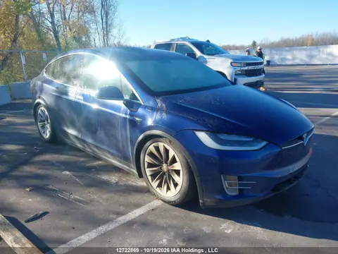 5YJXCBE22HF066705 — 2017 Tesla Model X, Donación benéfica (Charity), fotos antes de reparar