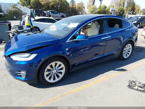 5YJXCDE27MF324156 — 2021 Tesla Model X, фото 2 с аукциона IAAI 02.11.2026, ЕСТЕСТВЕННЫЙ ИЗНОС