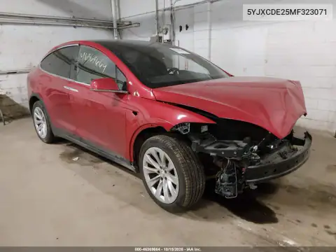 5YJXCDE25MF323071 — 2021 Tesla Model X, Parte delantera, fotos antes de reparar