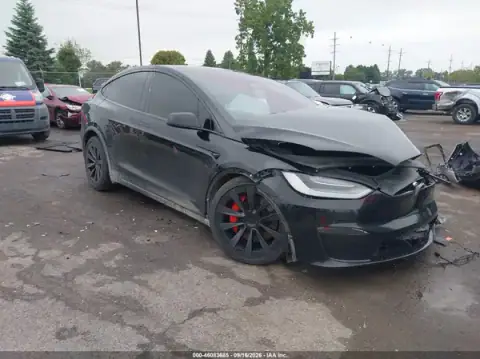 7SAXCBE62PF391875 — 2023 Tesla Model X, Parte delantera (Front End), fotos antes de reparar