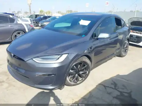 7SAXCBE67PF374392 — 2023 Tesla Model X, фото 2 з IAAI, Правий бік