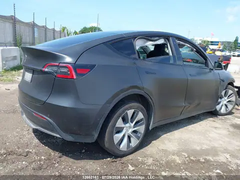 5YJYGDEE5MF301090 — 2021 Tesla Model Y Long Range, zdjęcie 4 z IAAI 19.10.2026, Przód