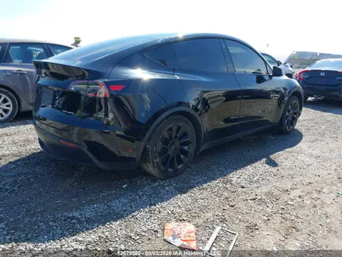 2022 Tesla Model Y Long Range VIN 7SAYGDEE8NF337389 фото 4