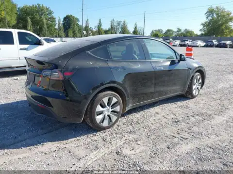 5YJYGDEE1LF018507 — 2020 Tesla Model Y, photo 4 from IAAI, Front end