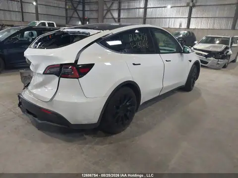5YJYGDEE1MF182616 — 2021 Tesla Model Y, foto 4 de IAAI 23.10.2026, Parte trasera