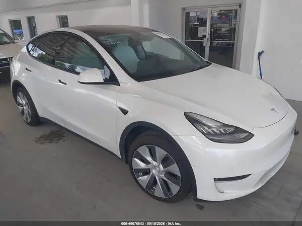 5YJYGDEDXMF109168 — 2021 Tesla Model Y, Задняя часть (Rear), фото до ремонта