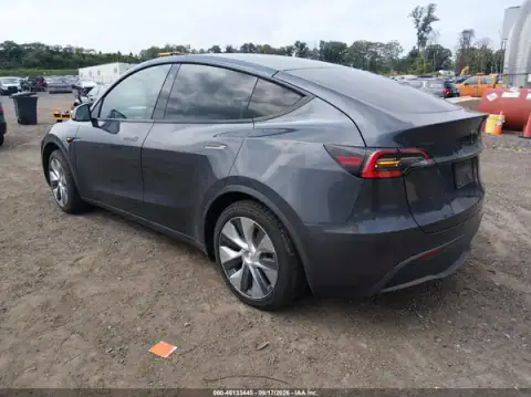 5YJYGDEE4MF080906 — 2021 Tesla Model Y, foto 3 de IAAI 02.10.2026, Inundación de agua dulce