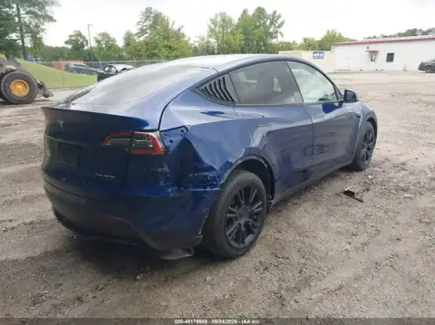 5YJYGDEE8MF264522 — 2021 Tesla Model Y, photo 4 from IAAI, Rear end