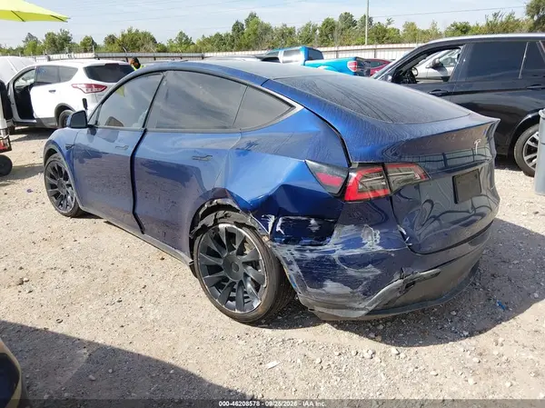 5YJYGDEE0MF089571 — 2021 Tesla Model Y, фото 3 с аукциона IAAI, Левый и правый бока