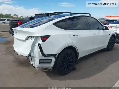2021 Tesla Model Y Long Range Dual Motor All-Wheel Drive VIN 5YJYGAEE9MF212721 фото 4