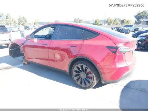 5YJYGDEF3MF252366 — 2021 Tesla Model Y, ფოტო 3, IAAI, წინა მარცხენა ნაწილი