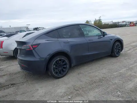 7SAYGDEE2NF488213 — 2022 Tesla Model Y, ფოტო 4, IAAI 28.10.2026, წინა ნაწილი