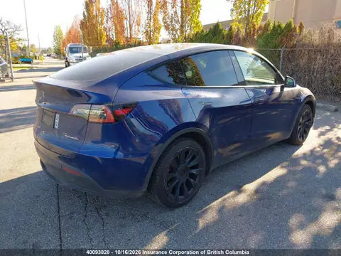 7SAYGAEE4NF547969 — 2022 Tesla Model Y, фото 4 з IAAI 21.10.2026, Передня частина зліва