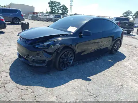 7SAYGDEF0NF406018 — 2022 Tesla Model Y, foto 2 de IAAI, Delantera izquierda