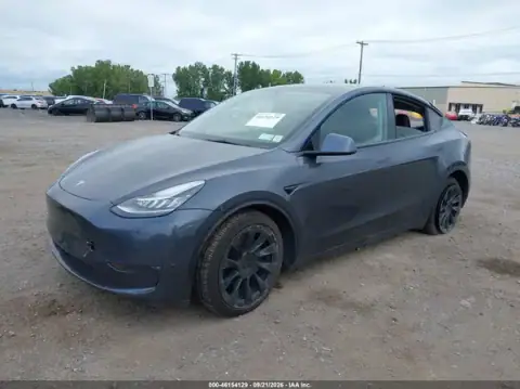 7SAYGDEE0NF390409 — 2022 Tesla Model Y, ფოტო 2, IAAI, უკანა ნაწილი