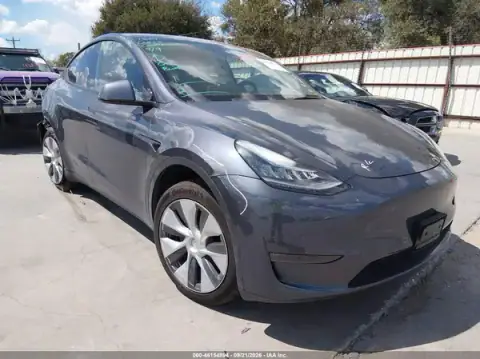 7SAYGDEE1NA004870 Tesla Model Y 2022 — повреждение задняя часть справа, фото до ремонта