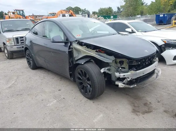7SAYGDEE7NF424622 Tesla Model Y 2022 — повреждение Передняя часть, фото до ремонта