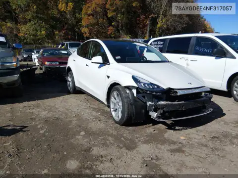 7SAYGDEE4NF317057 — 2022 Tesla Model Y, Parte delantera, fotos antes de reparar