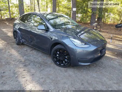 7SAYGDEE2NF413494 — 2022 Tesla Model Y, მარჯვენა მხარე, ფოტოები შეკეთებამდე