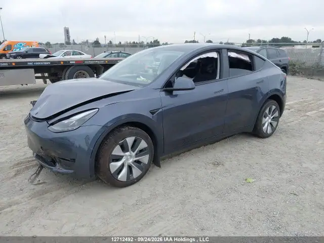 7SAYGDEE3PF771643 — 2023 Tesla Model Y, ფოტო 2, IAAI 14.10.2026, წინა ნაწილი