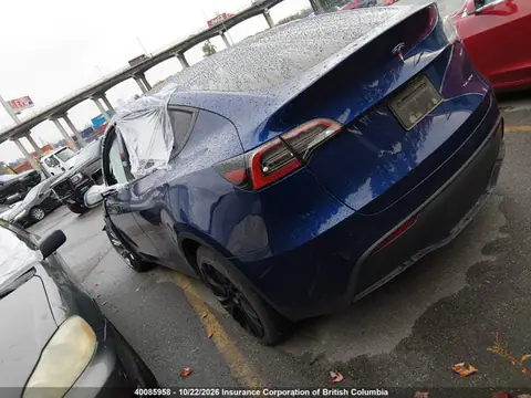 LRWYGDEE0PC161626 — 2023 Tesla Model Y, zdjęcie 3 z IAAI 26.10.2026, Lewy przód
